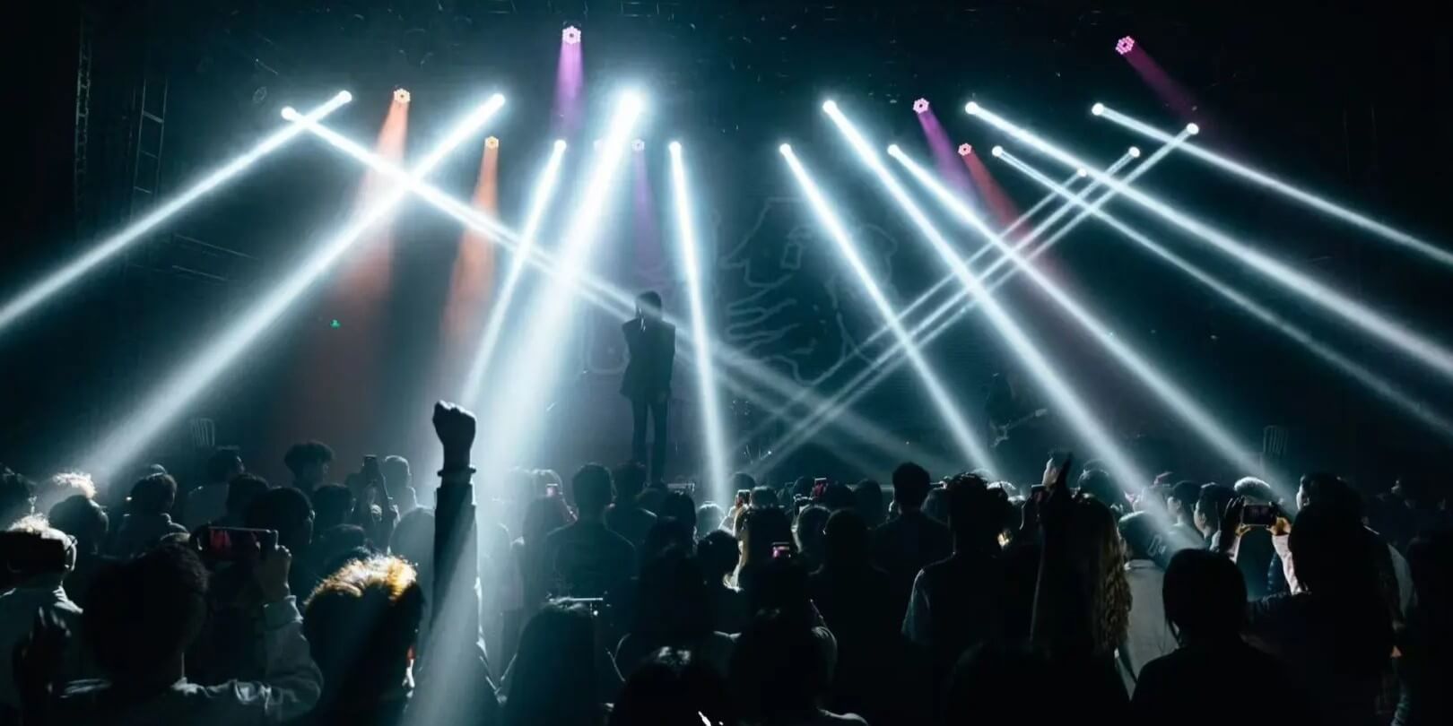 How to Choose Moving Head Lights: Beginner Buying Guide & Setup Tips