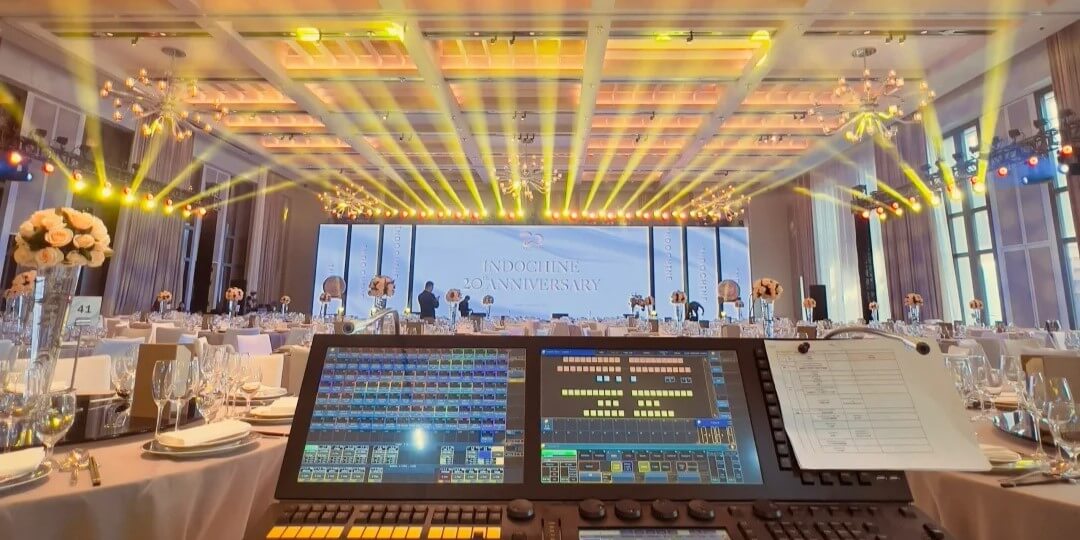 How to Control Multiple Lights with Wireless DMX