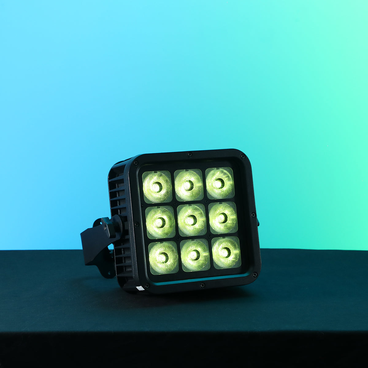 Betopper LPD001 9×18W RGBWA+UV 6-in-1 Battery-Powered IP65 Outdoor Uplight