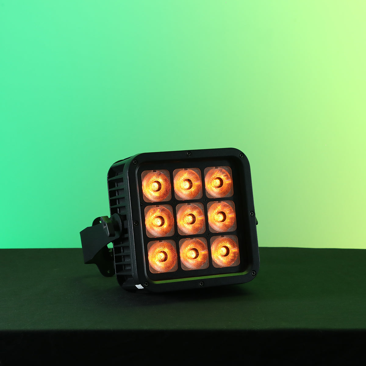 Betopper LPD001 9×18W RGBWA+UV 6-in-1 Battery-Powered IP65 Outdoor Uplight